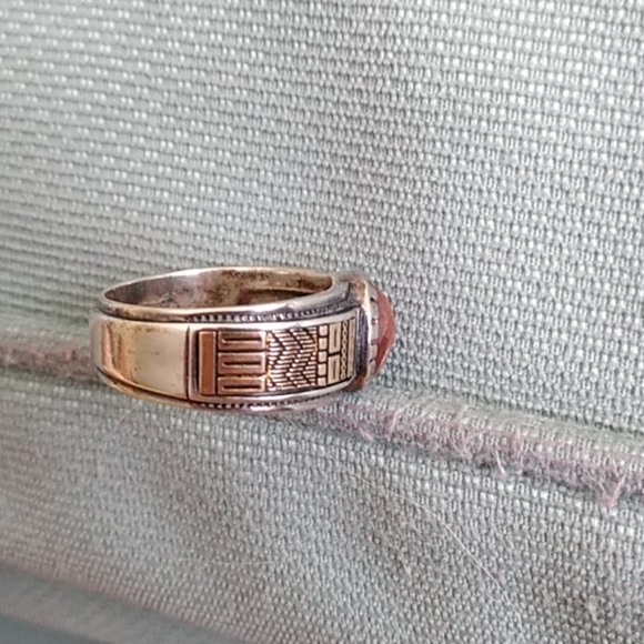 BEAUTIFUL SUNSTONE SS & 14K GOLD RING - Picture 4 of 10